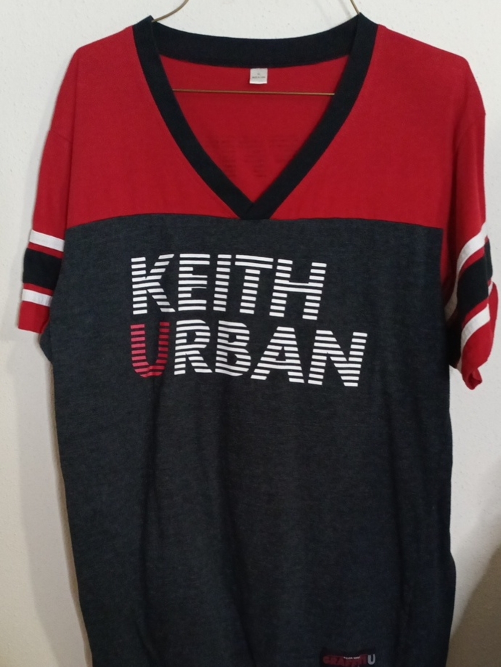 Keith Urban Graffiti U tour tee size XL